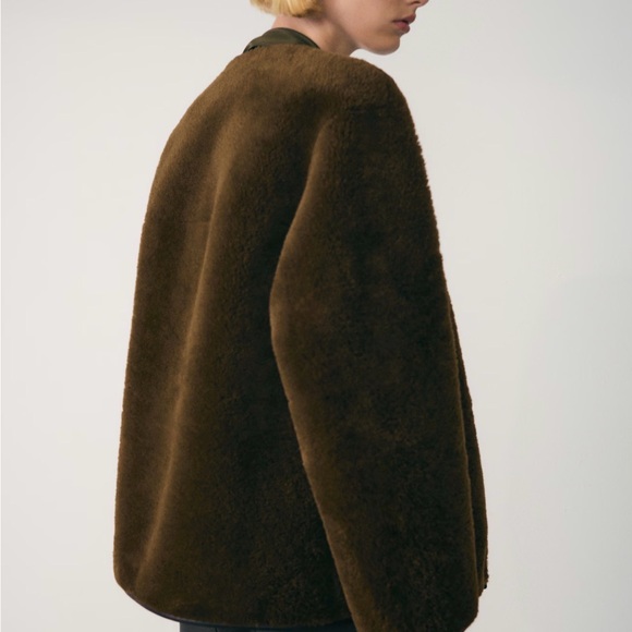 Mango - Picture 2 of 7